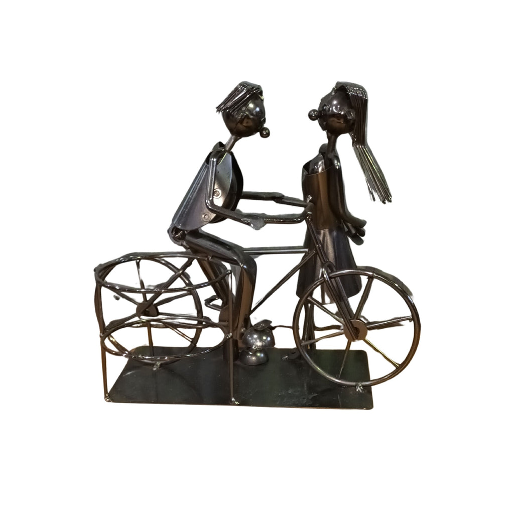 Couple With Bicycle 27x14x22cm